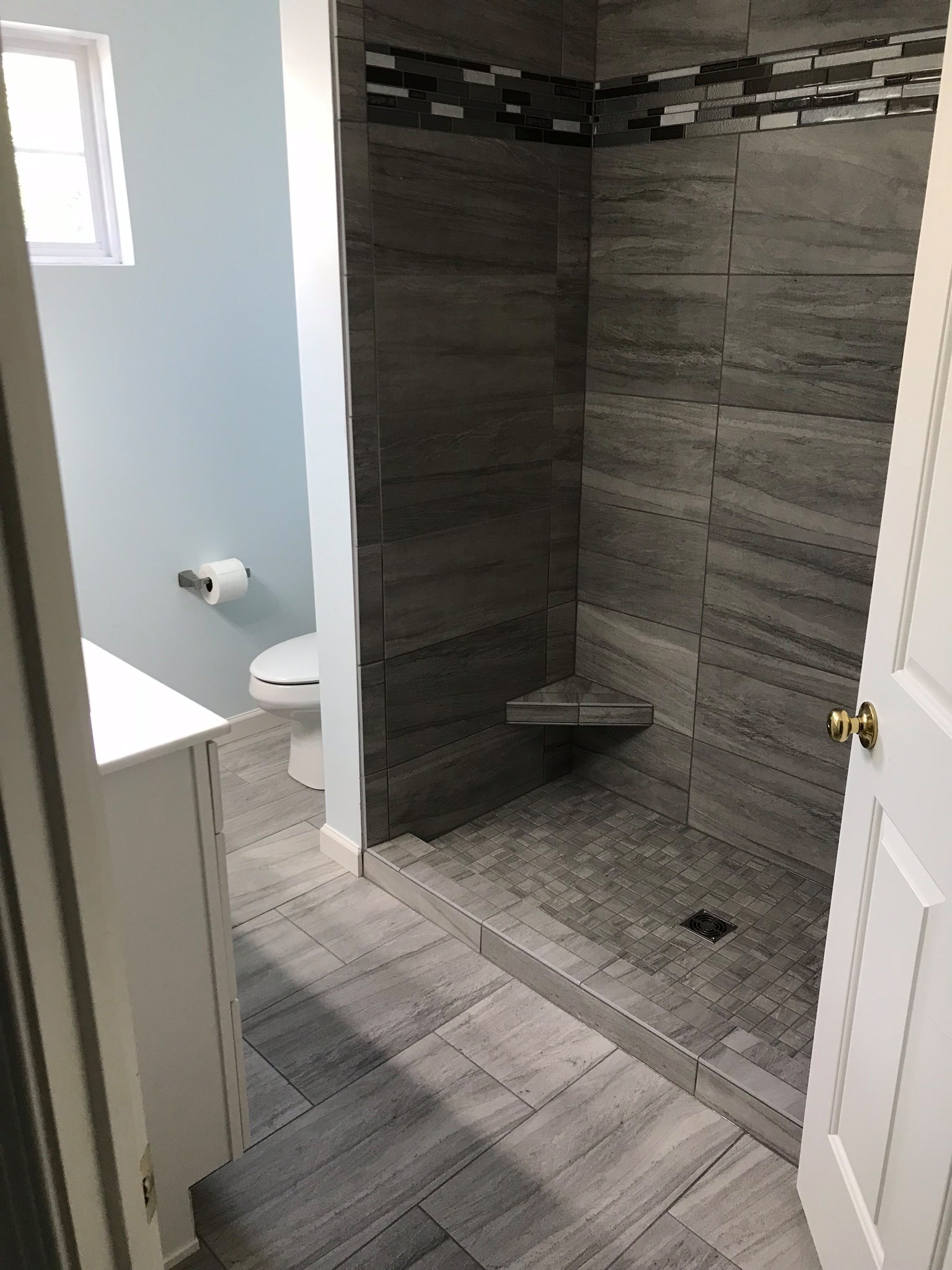 Modern bathroom vanity renovation